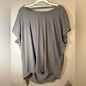 Onzie Drop Back Top Before/After Workout Top. NWT